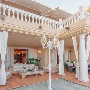  Apartment La Concha Beachfront Heated Pool